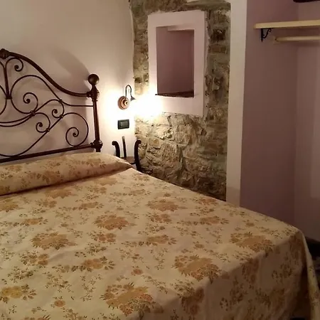Apartmán Host4u - Clementi House With Terrace In Cozy Italian Village *