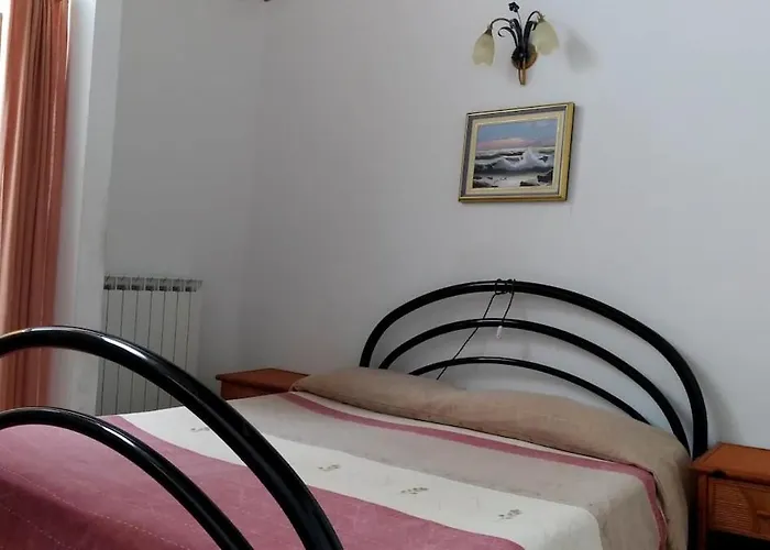 Host4u - Clementi House With Terrace In Cozy Italian Village * Civezza