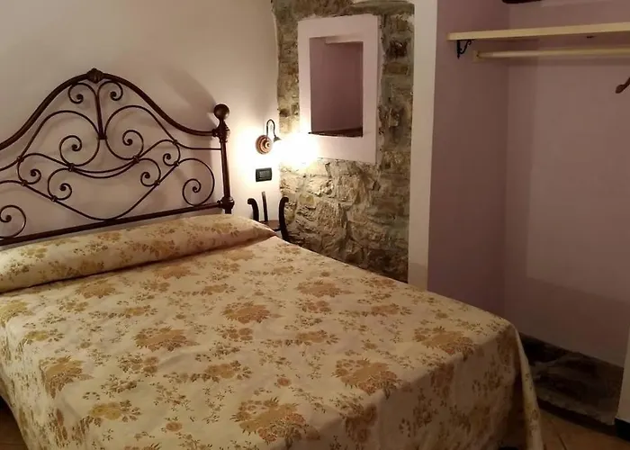 Lägenhet Host4u - Clementi House With Terrace In Cozy Italian Village *