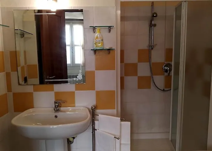 아파트 Host4u - Clementi House With Terrace In Cozy Italian Village